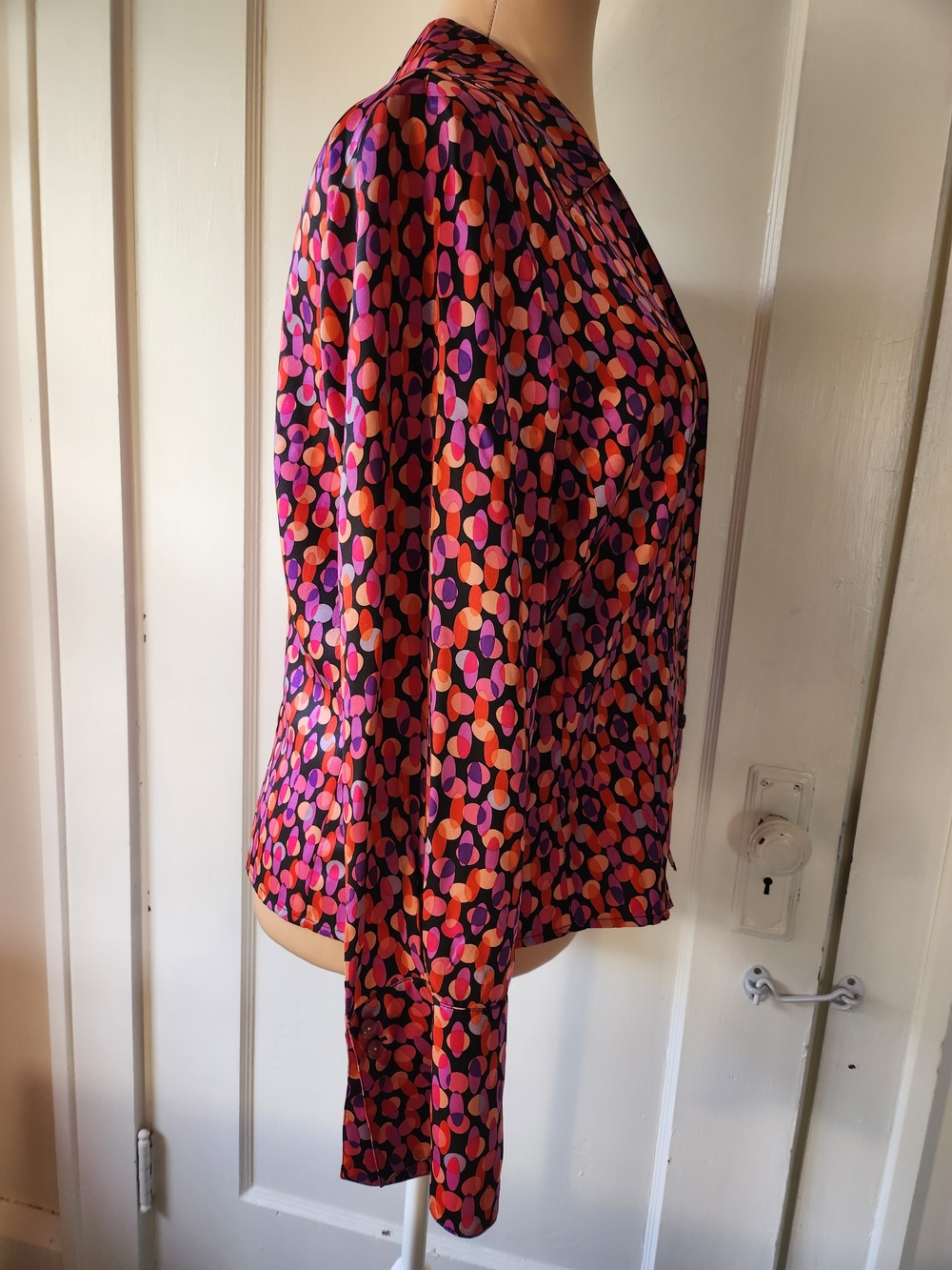 100% Silk Y2K Flared Cuff Disco Blouse - Picture 5 of 11
